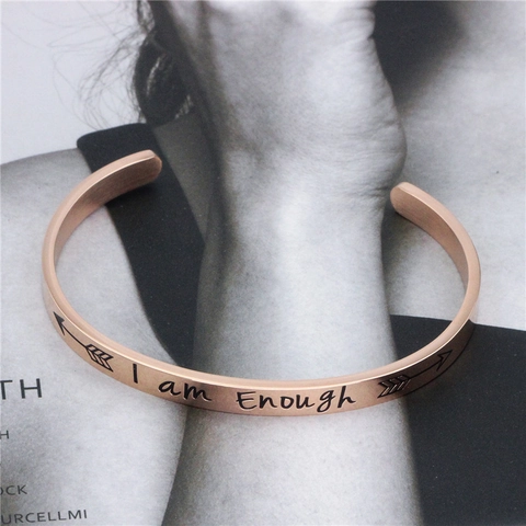 Bracciale Rigido Minimalista in Acciaio Inossidabile Con Scritta I Am Enough Motivo a Freccia Gioielli Ispiratori Unisex
