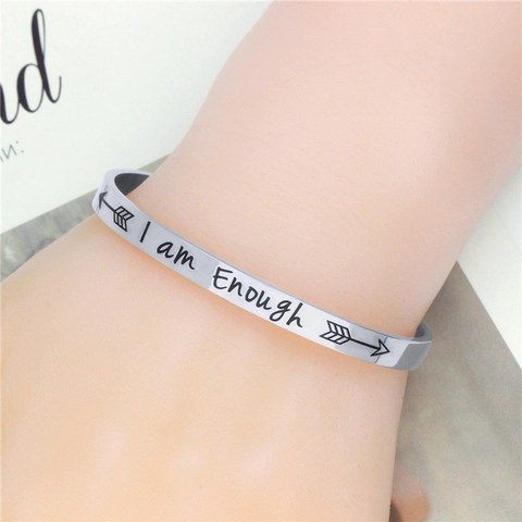 Bracciale Rigido Minimalista in Acciaio Inossidabile Con Scritta I Am Enough Motivo a Freccia Gioielli Ispiratori Unisex