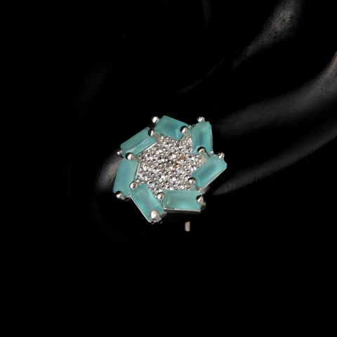 Eleganti Orecchini a Bottone a Fiore in Rame Placcato Oro con Zirconia e Zaffiro Sintetico Gioielli per Donna Regalo