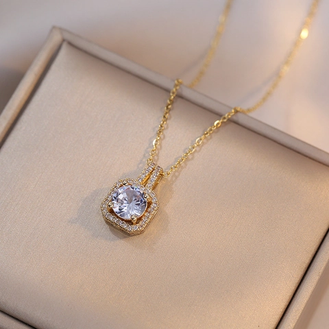 Titanium Steel Geometric Square Pendant Necklace For Women Fashion Rhinestone Inlaid Sparkle Gold Silver Rose Gold Neck Jewelry