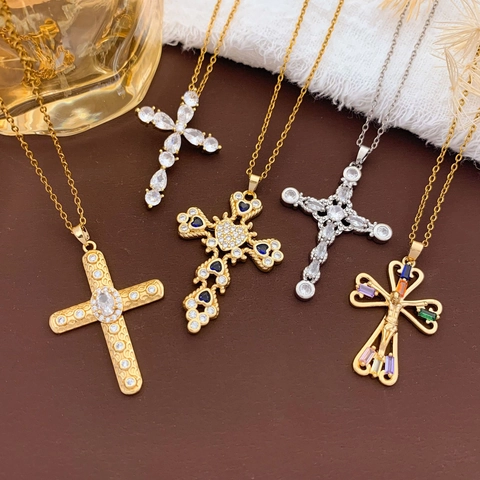 Collar con Colgante de Cruz de Acero de Titanio para Mujer Cobre Bañado en Oro Plata Circonita Perla Artificial de Imitación Corazón Estrella Joyería Religiosa