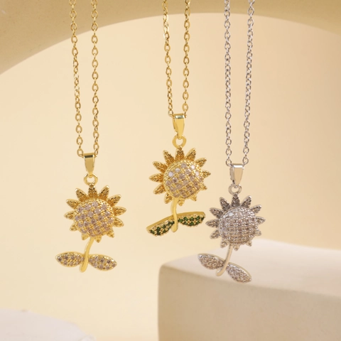 Collana con Pendente a Girasole Ruotabile per Donna Acciaio al Titanio Placcato Oro Argento Zirconia Fiore Rotante Catena a Clavicola Gioielli Regalo