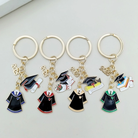 Porte-clés en Alliage de Métal Saison de Remise des Diplômes Pendentifs Toge Toque Diplôme Cadeau Commémoratif pour Étudiants Diplômés