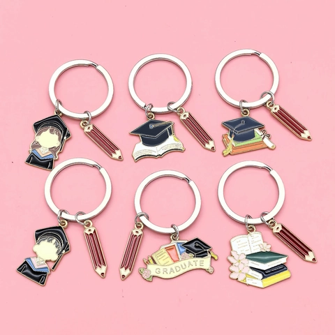Portachiavi Stagione della Laurea Tocco Libri Matita Rossa Smalto Anello Chiave per Studenti Laureati Regalo Commemorativo Accessorio