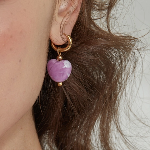 Fashion Golden Alloy Hoop Heart Shaped Ceramic Pendant Earrings For Women Sweet Candy Color Heart Huggie Earrings Jewelry