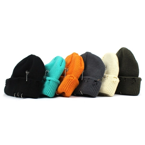 Distressed Knitted Beanie Hat For Men Women Punk Streetwear Skull Cap With Safety Pin Metal Rings Acrylic Winter Warm Melon Hat