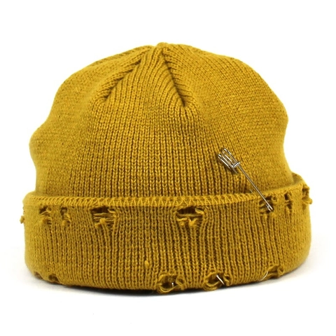 Distressed Knitted Beanie Hat For Men Women Punk Streetwear Skull Cap With Safety Pin Metal Rings Acrylic Winter Warm Melon Hat