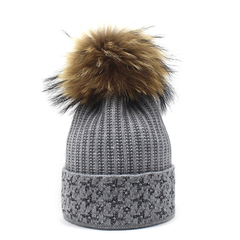 Women Winter Knitted Beanie Hat With Raccoon Fur Pom Pom Glitter Star Pattern Warm Outdoor Acrylic Ribbed Skull Cap