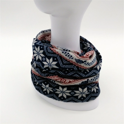 Berretto in Maglia Fair Isle Vintage da Donna con Motivo a Fiocchi di Neve Nordici Morbido Caldo per Autunno Inverno