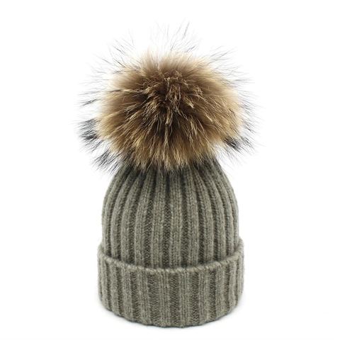 Women Winter Ribbed Knit Beanie Hat With Large Raccoon Fur Pom-pom Solid Color Warm Cuffed Skull Cap For Outdoor Daily