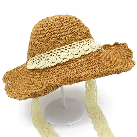 Women's Foldable Handmade Wide Brim Straw Hat Summer Beach Sun Hat With Lace Ribbon Wavy Edge Breathable Sunshade Hat