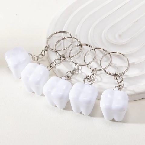 Simulation Tooth Shape Keychain Plastic White Molar Denture Pendant Bag Charm For Kids Students Dentist Gift