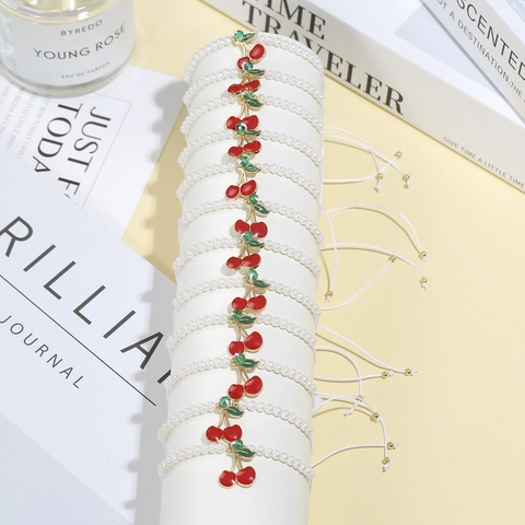 Collezione Braccialetti di Künstliche Perle Sintetiche con Ciliegia Ciondolo Frutta Smaltato Gioielli in Lega per Donna Regalo