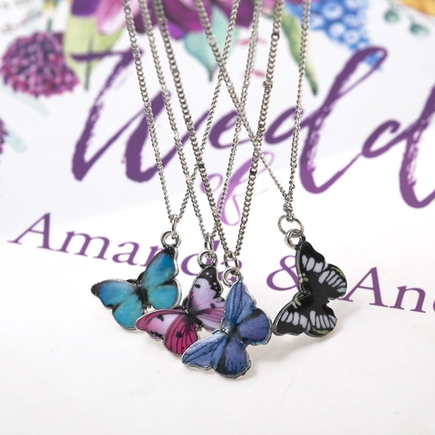 Damen Elegant Legierung Schmetterling Anhänger Halskette Bunt Tropföl Emaille Tier Design Minimalistisch Schlüsselbeinkette Schmuck