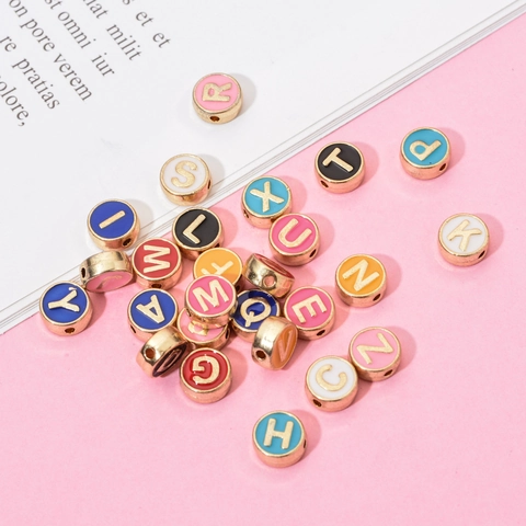 Bunte 26 Alphabet Legierung Perlen Emaille Tropföl Rund Flach Zwischenperlen Für DIY Armband Halskette Schmuckherstellung Handwerk