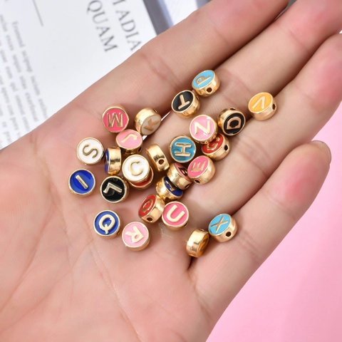 Bunte 26 Alphabet Legierung Perlen Emaille Tropföl Rund Flach Zwischenperlen Für DIY Armband Halskette Schmuckherstellung Handwerk