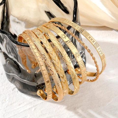 Bohemian Layered Open Bracelet Set Hammered Texture Hexagram Sunburst Heart Alloy Bangles Vintage Jewelry For Women