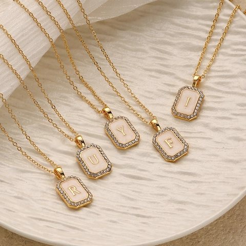 Mode Alfabet Beginletter Hanger Ketting Vergulde Legering Emaille Zirconia Vierkante Hanger Ketting Vrouwen Sieraden