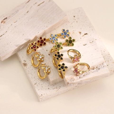 18K Gold Plated Stainless Steel Flower Zirconia Huggie Earrings For Women Elegant Colorful Crystal Floral Hoop Ear Jewelry