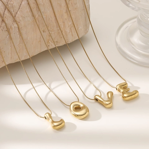 Collana con Ciondolo a Lettera a Bolla in Acciaio Inossidabile Placcato Oro 18K per Donna Gioielli Iniziali Minimalisti Regalo