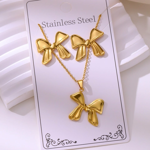 Vintage 18K Gold Plated Stainless Steel Jewelry Set For Women Floral Heart Starfish Pendant Necklace And Earrings Jewelry Set