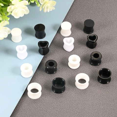 Silikon Ear Tunnels Plugs Set Herz Rund Geformte Gauges Dehnstab Kit Für Body Piercing Schmuck Schwarz Weiß Herren Damen