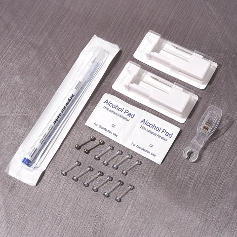 Kit Outils de Perçage Corporel Professionnel Anneaux de Langue en Acier Inoxydable Clous en Acrylique Avec Pistolet Tampons Règle