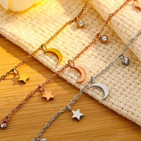Bracciale Luna Stella in Acciaio al Titanio Placcato Oro 18K Con Zirconia Strass Gioielli di Moda Personalizzati Regalo per Donne Ragazze