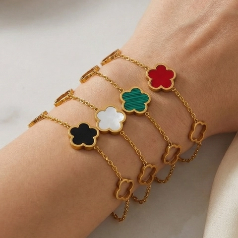Elegante Bracciale in Acciaio Inossidabile con Fiore a Cinque Petali per Donna Gioielli in Oro Placcato Fiore Cavo per Festa