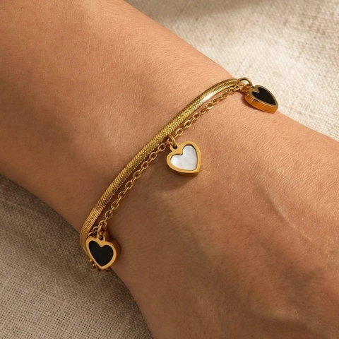 Bracciale a Doppio Strato in Acciaio Inossidabile Placcato Oro 18K Con Ciondoli a Cuore in Smalto Nero Bianco Gioielli Donna