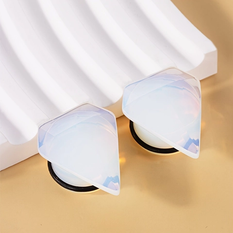 Synthetic Opal Ear Plugs Geometric Diamond Cut Gauges With Rubber O-Rings Unisex Body Piercing Jewelry Expansion Stretcher