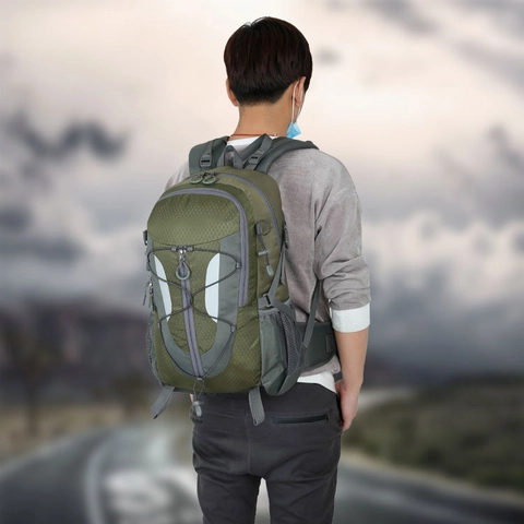 Lightweight Waterproof Nylon Hiking Backpack Large Capacity Outdoor Sports Travel Daypack With Breathable Straps For Men Women