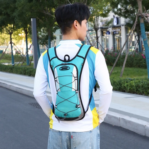 Lightweight Outdoor Cycling Hydration Backpack For Men Women Waterproof Hiking Running Bag With Reflective Strip Helmet Net