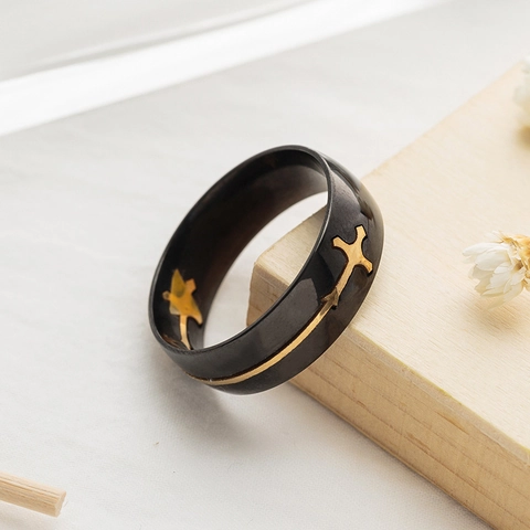 Anello a Croce in Acciaio Inossidabile Vintage da Uomo Nero Oro Finitura Spazzolata Anello a Fascia Cristiano Religioso Gioielli