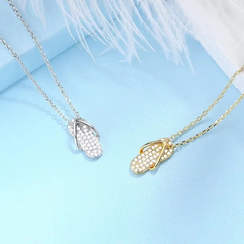 Fashion Alloy Flip Flop Pendant Necklace For Women Full Rhinestone Creative Summer Slipper Shape Jewelry Necklace