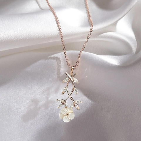 Elegant Rose Gold Color Cherry Blossom Pendant Necklace For Women Alloy Rhinestone Leaf Branch Clavicle Chain Jewelry Gift
