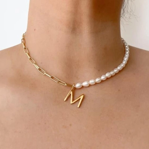 Trendy Gold Plated Stainless Steel Freshwater Pearl Alphabet Pendant Necklace For Women Asymmetric Paperclip Chain Initial Letter Jewelry