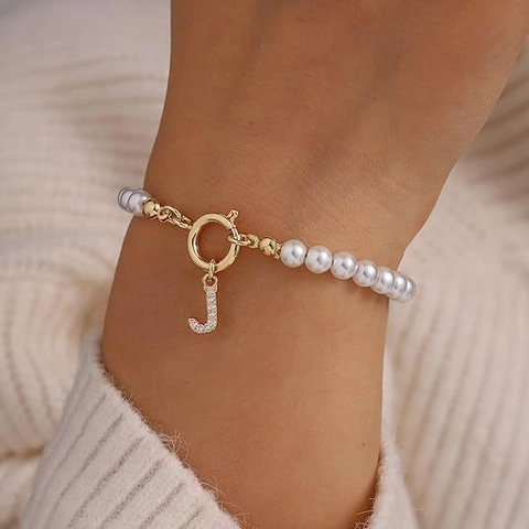 Barok Kunstparel Armband Verguld Roestvrij Staal Met Zirkonia Beginletter Hanger Elegant OT Sluiting Vrouwen Sieraden