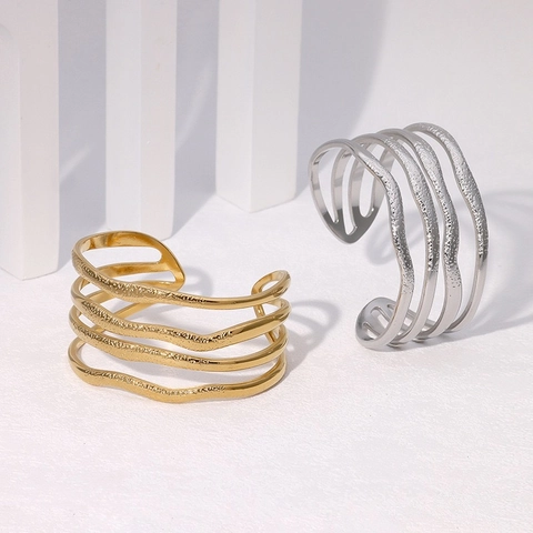 Stainless Steel Open Cuff Bangle Multi Layer Wave Hammered Texture 18K Gold Plated Exaggerated Wide Geometric Bracelet Women