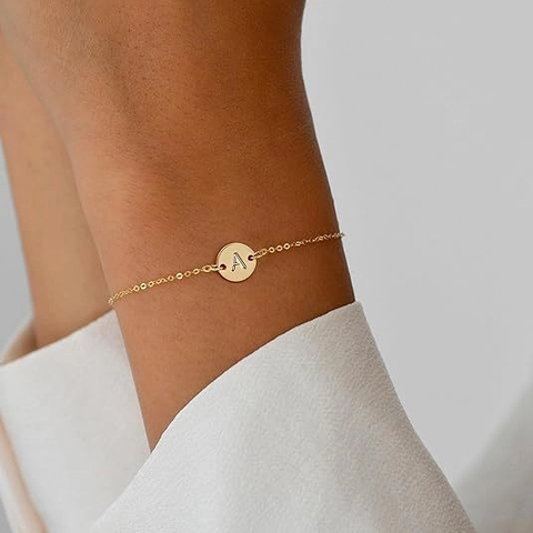 Pulsera de Letra Inicial de Disco Redondo Minimalista de Cobre Chapado en Oro para Mujeres Niñas Cadena Ajustable Joyería Delicada Regalo