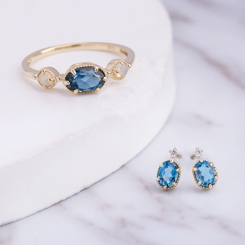 925 Sterling Silver 14K Gold Plated Ring With Oval London Blue Topaz And Round White Opal Vintage Jewelry For Women
