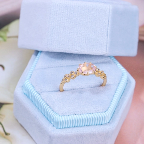 Vintage 925 Sterling Silver 14K Gold Plated Oval Rose Quartz Ring With Zirconia Accents Elegant Finger Jewelry For Women