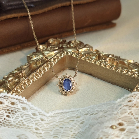 Collana di Tanzanite Naturale in Argento Sterling 925 Placcato Oro Vintage Europeo Ciondolo a Fiore Cavo per Donna Gioielli
