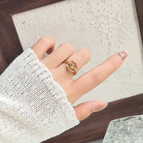 S925 Sterling Silver Natural Peridot Ring For Women Vintage Hollow Frame Gold Plated Elegant French Style Finger Jewelry