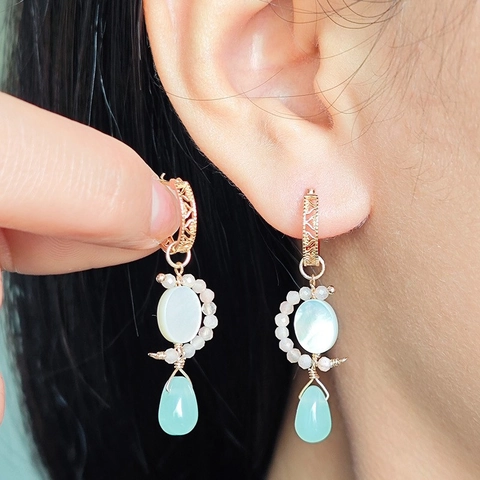 Boucles d'Oreilles Pendantes Bohème en Coquillage et Pierre Naturelle Faites à la Main Crochet en Argent Plaqué Or Labradorite Pierre de Lune