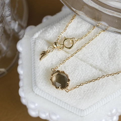 Juego de Joyas de Plata de Ley 925 Cuarzo Ahumado Madreperla Blanca Pulsera Colgante Anillo Ajustable Flor Tallada Vintage