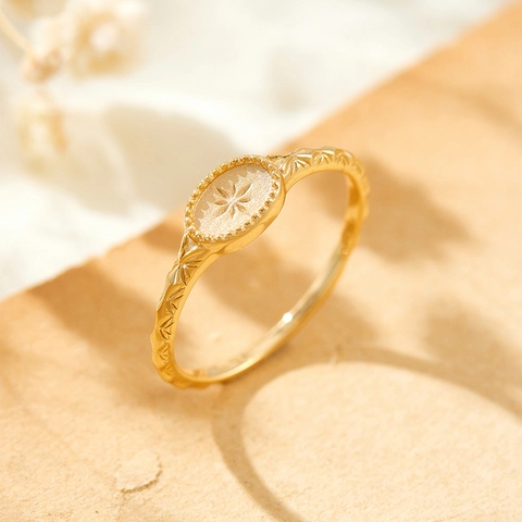 Vintage 925 Sterling Silver Starburst Ring For Women 14K Gold Plated Sandblasted Oval Signet Ring French Luxury Jewelry