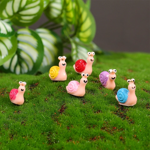 Cartoon Resin Snail Figurines Micro Landscape Miniature Animal Ornaments For Succulent Garden Home Desk Decor Multicolor