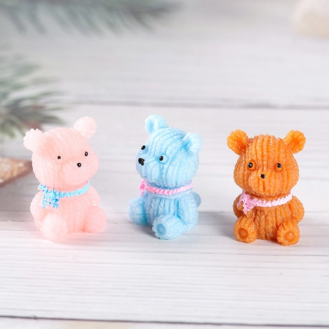 Miniature Resin Scarf Bear Figurines With Knitted Texture Cartoon Bear Ornaments For Micro Landscape Fairy Garden Home Decor Colorful Animal Gifts