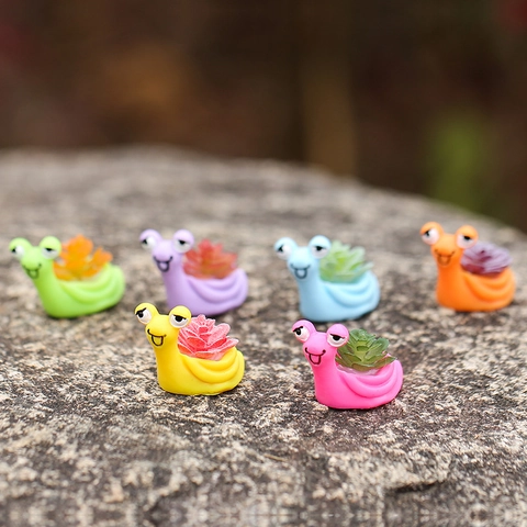 Cute Cartoon Snail Miniature Figurine With Simulation Succulents Resin Moss Micro Landscape Desktop Ornament Home Decor